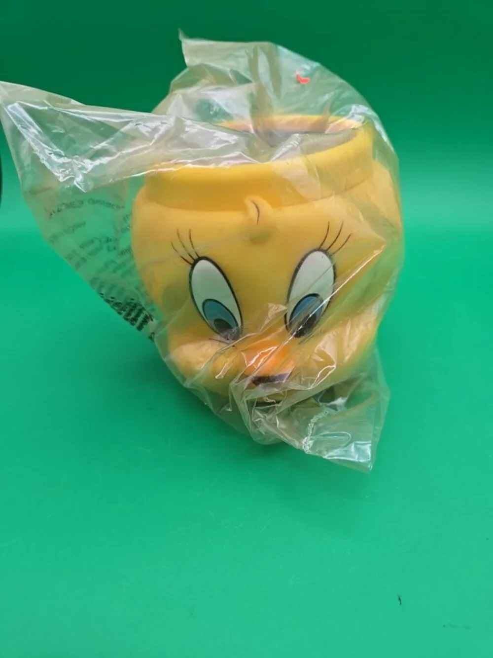1992 Vintage Looney Tunes 3D Tweety Bird Cup/Mug in Plastic KFC Promotional